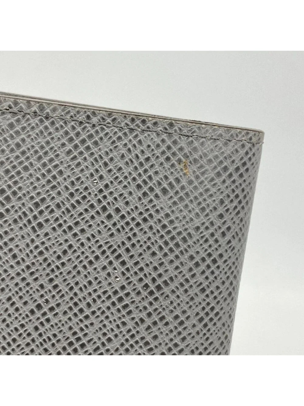 Louis Vuitton Wallet Taiga Portefeuille Brazza Glacier